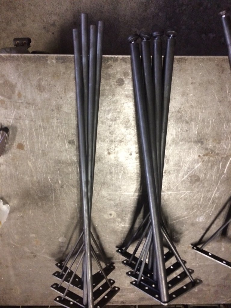 Diyテーブル鉄脚 アイアンパーツと古材のｔｅｋｏｌａｂｏ 鉄脚 古材ラボ